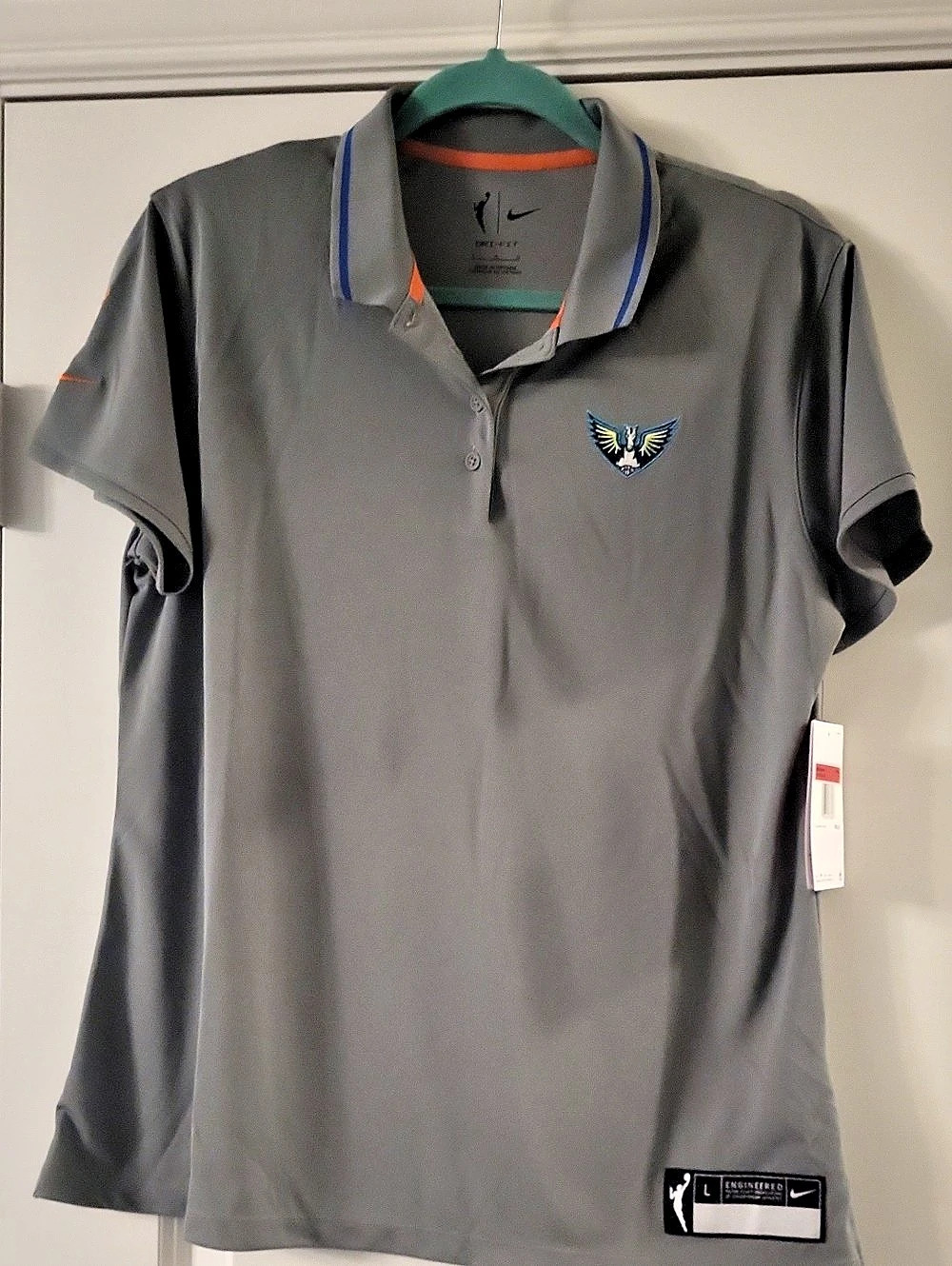 Nike Women's HJ8365-002 polo Gray Polo Size Large NWT